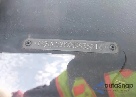 1992 Dodge Dakota из США, поврежденный, VIN 1B7GL23YXNS655216